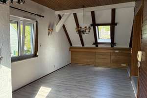 Kleines Reihenendhaus mit Garage in zentraler Lage von Siegen-Eisern – Die vollständige Adresse der Immobilie erhältst du vom Anbieter., 57080 Eisern, Siegen – Vorschaubild 7