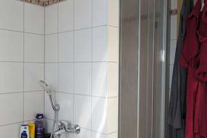 Ruhige Dachgeschosswohnung mit Loggia und Fernsehturmblick – Die vollständige Adresse der Immobilie erhältst du vom Anbieter., 1279 Tolkewitz/Seidnitz-Nord, Dresden – Vorschaubild 10