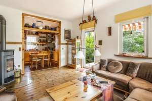 Ankommen, abschalten, zuhause sein – mit Pool, Garten und viel Privatsphäre!
Charmantes Zuhause i – Die vollständige Adresse der Immobilie erhältst du vom Anbieter., 13591 Staaken, Berlin – Vorschaubild 3