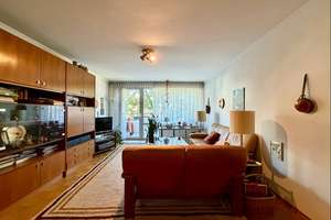 Gut aufgeteilte 3 Zimmer Wohnung mit großem Balkon und kl. Loggia in Lu-Süd
