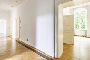 NEU! *Paul & Partner* GROSSZÜGIGES ALTBAU-WOHNEN – MODERN, ZENTRAL, CHARMANT ! – Die vollständige Adresse der Immobilie erhältst du vom Anbieter., 65185 Mitte, Wiesbaden – Vorschaubild 9