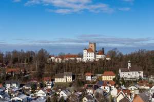 Familienfreundliches Einfamilienhaus mit Kamin, Doppelgarage und großem Garten – Die vollständige Adresse der Immobilie erhältst du vom Anbieter., 89312 Günzburg – Vorschaubild 3
