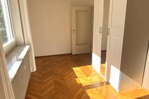 Lichtdurchflutete 4,5-Zimmerwohnung mit traumhaftem Blick ins Grüne und Südbalkon – Die vollständige Adresse der Immobilie erhältst du vom Anbieter., 69118 Ziegelhausen, Heidelberg – Vorschaubild 9