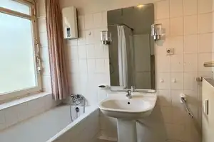 Property thumbnail 10