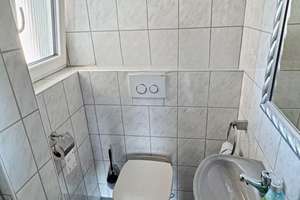 Großzügiges Raumwunder mit Einliegerwohnung, 3 Garagen & moderner Technik in Neresheim-Ohmenheim – Die vollständige Adresse der Immobilie erhältst du vom Anbieter., 73450 Neresheim – Vorschaubild 11