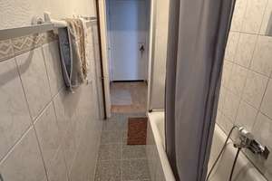 Helle 3-Zimmer-Wohnung mit Balkon in Essen-Frohnhausen – ab 01.08. verfügbar. Küche ist verkauft. – Osnabrücker Straße 12, 45145 Frohnhausen, Essen – Vorschaubild 11