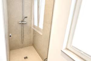 Exklusive 3-Zimmer-Wohnung mit hochwertiger Einbauküche und 2 Bädern! – Die vollständige Adresse der Immobilie erhältst du vom Anbieter., 80639 Neuhausen, München – Vorschaubild 11