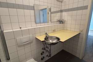 Wohnen im Baudenkmal „Domänenkanzlei“ – sanierte Altbauwohnung mit Balkon, bezugsfrei & provisionsfr – Die vollständige Adresse der Immobilie erhältst du vom Anbieter., 76133 Innenstadt-West, Karlsruhe – Vorschaubild 8