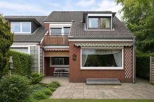 Familienfreundliches Reihenendhaus mit großem Garten und viel Platz zum Leben
