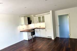 Elegantes Apartment - umfassend modernisiert mit gehobener Ausstattung – Frankenstraße 1a, 85049 Friedrichshofen-Hollerstauden, Ingolstadt – Vorschaubild 2