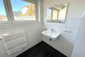 Modernisierte 2-Zimmer-Wohnung 
in Top-Lage mit EBK und Loggia! – Die vollständige Adresse der Immobilie erhältst du vom Anbieter., 26122 Dobbenviertel, Oldenburg (Oldenburg) – Vorschaubild 9