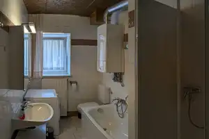 Herrliche 2-Zimmer-EG-Wohnung mit Einbauküche in Au-Haidhausen – Auerfeldstrasse 8, 81541 München – Vorschaubild 3