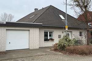 Großzügiger Bungalow mit Dachausbau und Garage in Schneverdingen – Die vollständige Adresse der Immobilie erhältst du vom Anbieter., 29640 Schneverdingen – Vorschaubild 2