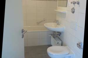 Stilvolle,  2-Zimmer-Wohnung mit Balkon und EBK in Moosach, München – Koblenzer Straße 3, 80993 Alt-Moosach, München – Vorschaubild 2