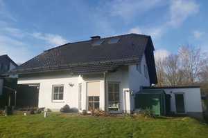 Schönes, großzügiges Einfamilienhaus mit Garten, Sauna & Doppelgarage in bevorzugter Lage von Balve – Märkischer Kreis – Vorschaubild 1