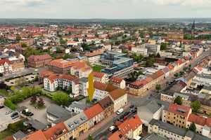 Zweifamilienhaus mit Charme  Ruhiger, uneinsehbarer Innenhof und Garagen in Goitzschenähe! – W.-Rathenau-Straße 39, 6749 Anhalt-Bitterfeld (Kreis) – Vorschaubild 6