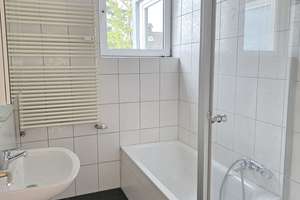 Ruhig gelegene 3-Zi-Wohnung im obersten Geschoss mit EBK, Balkon & Gartennutzung, Garage optional – Die vollständige Adresse der Immobilie erhältst du vom Anbieter., 97082 Steinbachtal, Würzburg – Vorschaubild 7