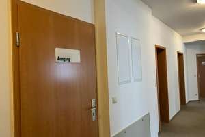 Ehemalige Zahnarztpraxis zu vermieten - Beste Lage in Zeulenroda – Schleizer Str. 8b, 7937 Zeulenroda-Triebes – Vorschaubild 7