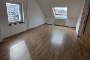  3-Zimmer-Dachgeschosswohnung im Hellwinkel, Reislinger Str.rg – Die vollständige Adresse der Immobilie erhältst du vom Anbieter., 38446 Hellwinkel, Wolfsburg – Vorschaubild 2