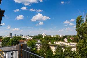 Helle 2-Zimmer-Wohnung mit Balkon, modernem Ambiente und Tiefgarage