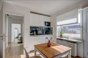 Möbliert: Helle Wohnung mit großer Dachterrasse  – Die vollständige Adresse der Immobilie erhältst du vom Anbieter., 81543 Untergiesing, München – Vorschaubild 1