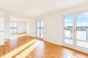 Penthouse-Wohnung mit großer  Terrasse + Stellplatz