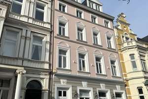 Maisonette Penthouse auf der Poppelsdorfer Allee - mit Einbauküche, Sauna und zwei Stellplätzen