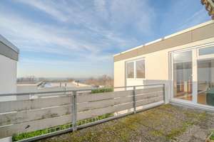 Familienhaus mit Einliegerwohnung, Wintergarten & Blick in die Rheinebene - nur bei realunis – Die vollständige Adresse der Immobilie erhältst du vom Anbieter., 69126 Emmertsgrund, Heidelberg – Vorschaubild 2