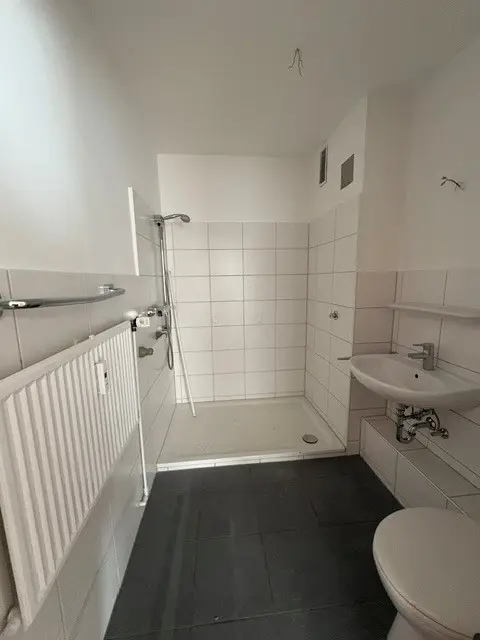 sanierte 2-Zimmer-Wohnung mit Balkon & WBS - Photo 4