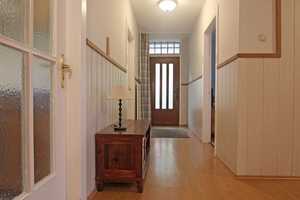 * Reetgedecktes Einfamilienhaus *
Garten * Vollbad * Terrasse* 2 Garagen * u.v.m * – Hamburg – Vorschaubild 13