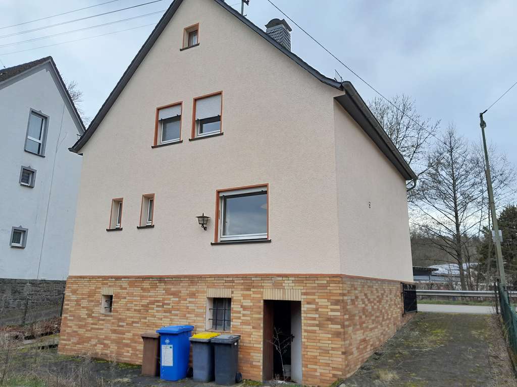 Immobilie in Wissen - Renovierungsbedürftiges Einfamilienhaus in Wissen zu verkaufen - Bild 2