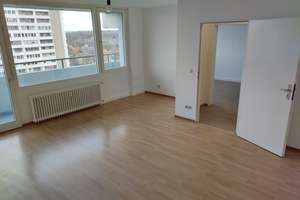 Wohnung samt Alpenblick in Augsburg – Wilhelm-Hauf-Strasse 22, 86161 Wolfram-und Herrenbachviertel, Augsburg – Vorschaubild 1