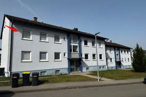 Gepflegtes 3-Zimmer-Raumwunder mit Balkon, Einzelgarage und viel Stauraum im Herzen Rommelsbach – Die vollständige Adresse der Immobilie erhältst du vom Anbieter., 72768 Rommelsbach, Reutlingen – Vorschaubild 1