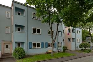 **ruhig + zentral: 2-Zimmer-Wohnung mit Balkon** – Uthmannstr. 17, 47057 Neudorf-Süd, Duisburg – Vorschaubild 1