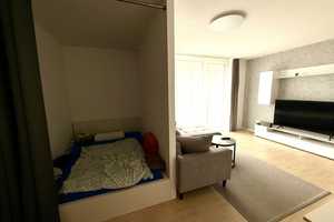 Stilvolle 1-Zimmer-EG-Wohnung mit Balkon und Einbauküche in Düsseldorf – Düsseldorf – Vorschaubild 4