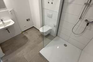 Traumwohnung mit zwei Bädern, zwei Balkonen  und Elbblick! – Sarajevo- Ufer 24, 39106 Alte Neustadt, Magdeburg – Vorschaubild 12