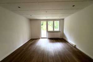 Bezugsfrei & renoviert: 1,5-Zimmer-Wohnung mit Balkon nahe der Kölner Südstadt – Brühler Str. 253, 50968 Raderthal, Köln – Vorschaubild 2