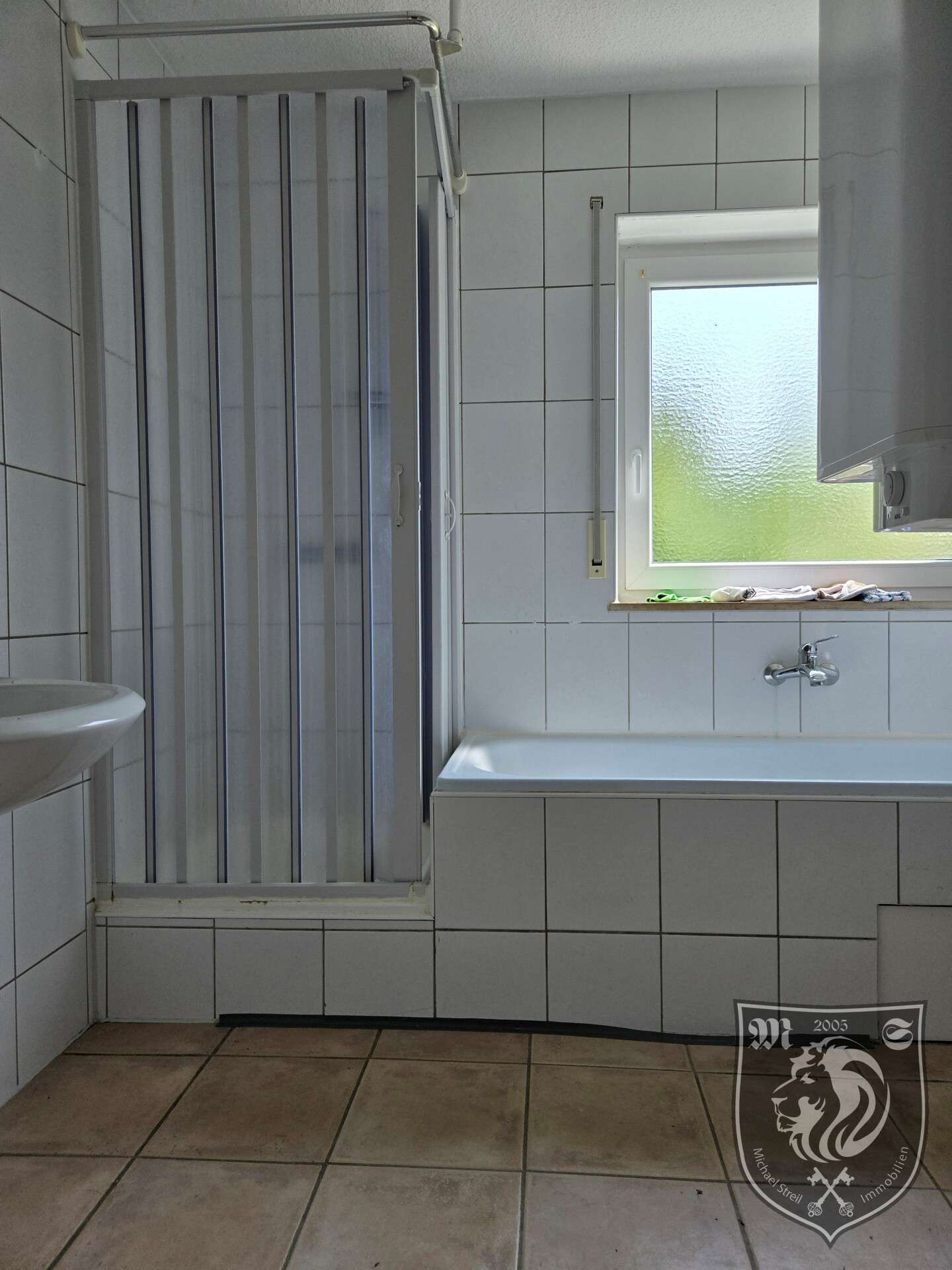 Immobilie in Nattheim - Helle 4-Zimmer-Wohnung mit Süd-Loggia in ruhiger Lage von Nattheim - Bild 3