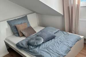 Wunderschöne frisch sanierte 2-Zimmer Wohnung – Tafelfeldstraße 30, 90443 Steinbühl, Nürnberg – Vorschaubild 1