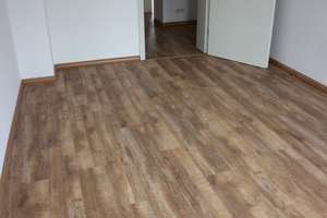 Inkl. EBK /  Bad mit Fenster + Dusche / frei ab 1.5.26 – Untere Hauptstraße 184, 9228 Wittgensdorf, Chemnitz – Vorschaubild 6