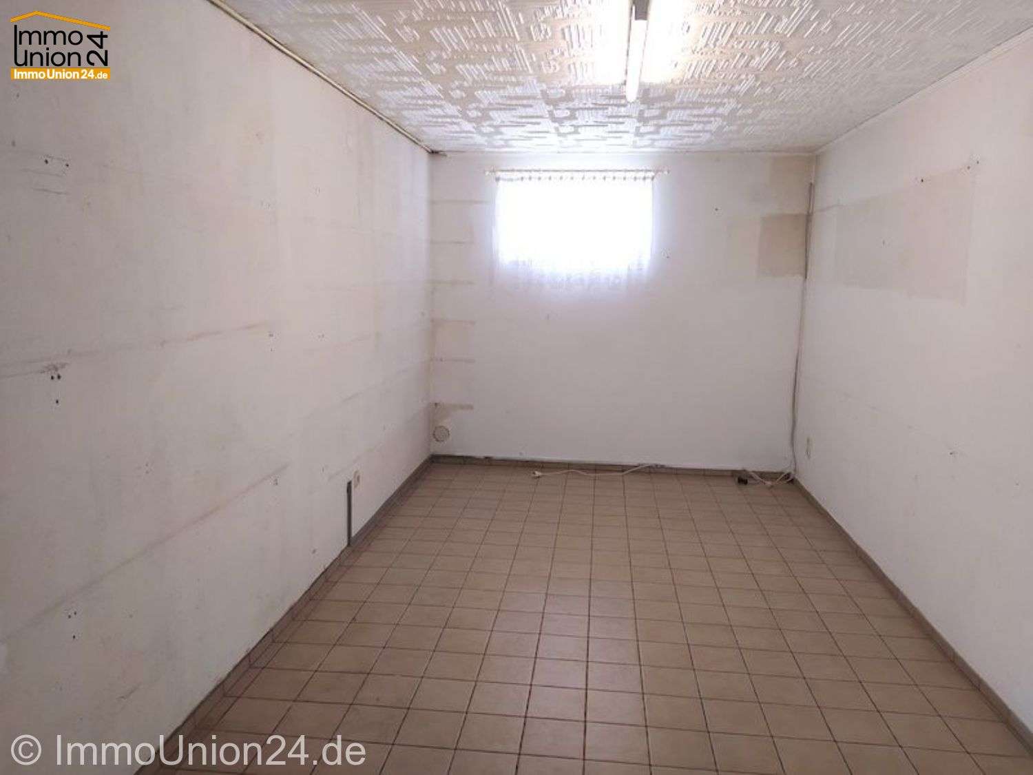 Immobilie in Langenzenn - 689.000,- für 200 qm Haus mit Potential für zwei Wohneinheiten oder für Selbständigkeit (z.B. Büro) - Bild 10