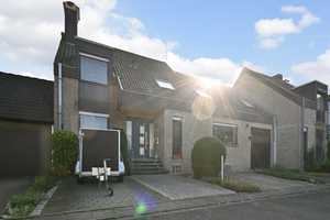 Großzügiges Wohnen in beliebter Lage von Hamm Herringen - Einfamilienhaus mit Garten und Garage – Hamm – Vorschaubild 1