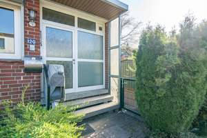 Endreihenhaus mit zwei Vollgeschossen, Vollkeller und großem Grundstück – Die vollständige Adresse der Immobilie erhältst du vom Anbieter., 22457 Schnelsen, Hamburg – Vorschaubild 4
