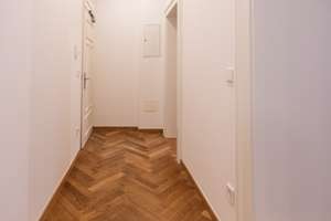lichtdurchflutete 2-Zimmer-Erdgeschoss-Wohnung im generalsanierten denkmalgeschützten Altbau – Artilleriestraße 11, 80636 Dom Pedro, München – Vorschaubild 6