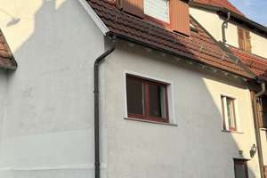 Neuanfang gesucht? Dieses Haus wartet auf frischen Wind. – Die vollständige Adresse der Immobilie erhältst du vom Anbieter., 72800 Eningen unter Achalm – Vorschaubild 2