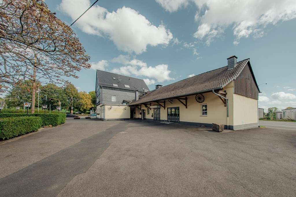 Attraktives Gewerbeobjekt mit vielseitigen Nutzungsmöglichkeiten in Kürten