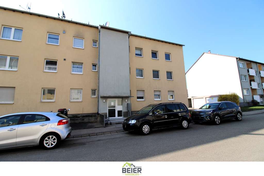 Immobilie in Bad Windsheim - Attraktive 4 - Zimmer Wohnung mit Tageslichtbad und Balkon - Bild 0