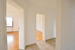 4-ZKB-Wohnung mit Garage und Balkon in beliebter Lage Wolfsanger – Die vollständige Adresse der Immobilie erhältst du vom Anbieter., 34125 Wolfsanger, Kassel – Vorschaubild 7