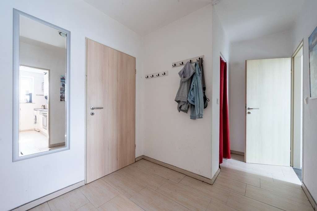 Immobilie in Leer - Bezugsfreie, sanierte 2-Zimmer-Wohnung mit Balkon  - zentrale Lage - Bild 4
