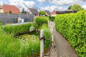 Ein absolutes Unikat – Exklusives Zweifamilienhaus im Toskana-Stil, mit traumhaftem Gartenparadies – Die vollständige Adresse der Immobilie erhältst du vom Anbieter., 16727 Oberkrämer – Vorschaubild 2